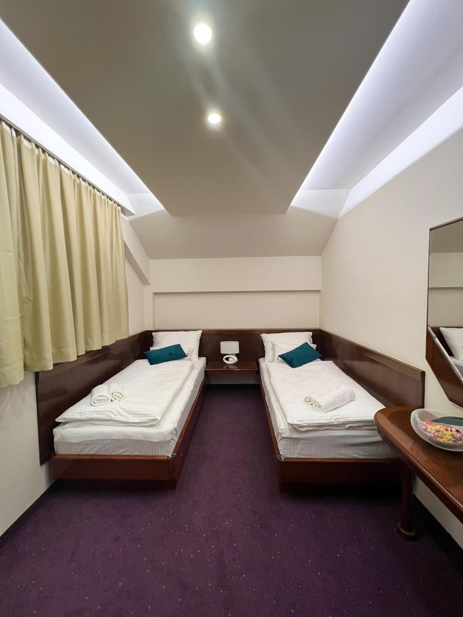 Hotel 락타치 외부 사진